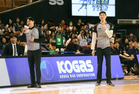 [포토]‘심판’ 문경은 감독과 김주성 감독