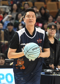 [포토]3점슛 던지는 전희철 감독