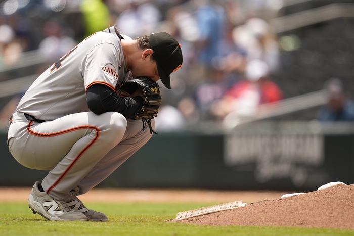 ‘이정후 동료’ 211㎝ ML 최장신 투수, 日 드림 펼친다 “선발 재도약 노릴 것” [SS시선집중]