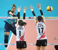 [포토] 강스파이크 날리는 실바