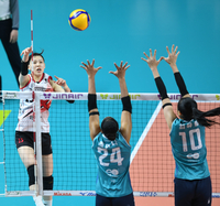 [포토] 이선우 ‘블로킹 피해서 연타로’