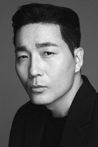 하도권, 뮤지컬 ‘스윙 데이즈_암호명 A’ 재연 합류…황만용으로 다시 무대 위에