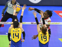 [포토]페퍼저축은행 조이, 대각으로 꺾어서!