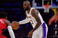 22년 만에 ‘올스타 선발 탈락’ 르브론, 역시나 ‘세월’은 못 이긴다 [SS시선집중]