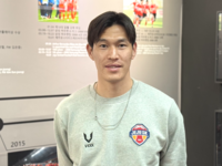 2026년에도 ‘제주 8번’ 이창민 “여전히 팀에 필요한 선수인지 고민”[현장 인터뷰]