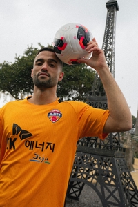 임채민·송주훈 떠난 제주, 유럽 무대 경험한 수비수 세레스틴 영입