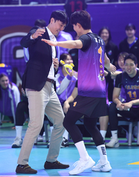 화사·박정민 완벽 ‘재현’ 이다현·강성형 감독, ‘주심’의 선수 변신까지…‘신 스틸러’가 축제를 뜨겁게 달궜다[V리그 올스타전]