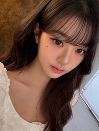 장원영, 초근접 샷에 AI 같은 미모 자랑 “역시 장원영”