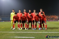 강원의 이적시장 너무 조용하다? 정경호 감독 최대 목표 베스트11 지키기는 ‘성공 분위기’ 업그레이드 기대감 상승