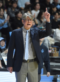 [포토] 손창환 감독 ‘돌려’