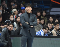 [포토] 양동근 감독 ‘경기 참 안풀리네’