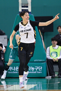 ‘18.0점-10.5리바운드’ KB 박지수가 살아났다→순위 싸움+MVP 레이스 ‘본격 점화’ [SS포커스]