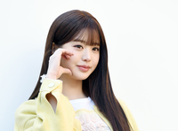 [포토]장원영, 볼 하트 받아주세요!