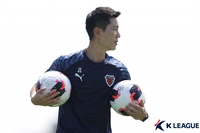TSG·해설위원 거쳐 ‘운명’처럼 포항으로 돌아온 김재성 코치 “포항 DNA는 태도에서, 내 역할에 집중”[SS인터뷰]