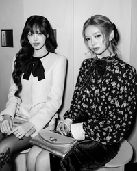 [공식] 아이브 레이·리즈, 발렌티노 앰배서더 발탁