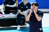 3세트 확 무너지며 ‘5연패’, 한숨 내쉰 고준용 대행 “변화주고 있는데, 훈련으로 이겨내는 방법밖에”[현장인터뷰]