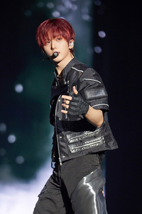 NCT 지성, 24번째 생일에 난치병 환자 도왔다…“시즈니 덕분에 나눔 실천”