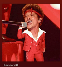 브루노 마스, 한국신문 보나?…‘K팝, 그래미의 문을 열다’ 찰칵 인증!