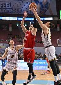 [포토] 최현민-마레이 ‘공의 주인은?’