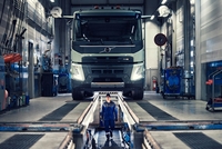 볼보트럭, “2년 값에 3년 관리”...대형트럭 전용 ‘블루 라이트’ 서비스 출시