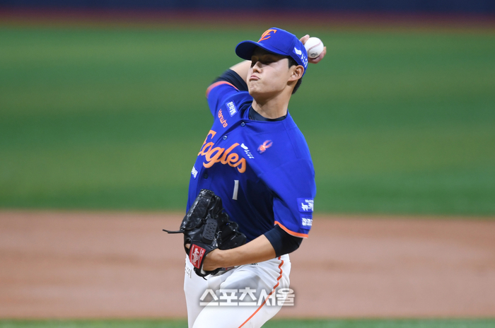 'WBC 엔트리 탈락' 문동주, 병원 진료 위해 귀국→8일 캠프 재합류 [SS메디컬체크]