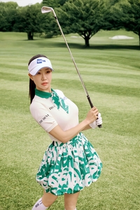 ‘튀지않아 더 눈길간다’…유현주의 요즘 골프웨어 ‘더 시에나 라이프의 2026 SS 컬렉션’