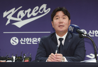 ‘1월30일 첫 통증→지금은 더 아파’ 문동주, 애초에 뽑기 어려웠네…“WBC 정상 모습 기대 어려워” [SS비하인드]