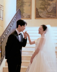 ‘혼전 임신’ 김지영, D라인 숨긴 결혼식 현장 직접 공개