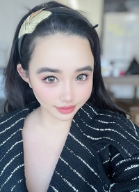 스모키 지운 2NE1 박봄, 청순 가련 미모로 컴백 [★SNS]