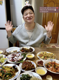 ‘♥원진서’ 윤정수, 결혼 참 잘했네...장모님이 차려준 감동의 생일상