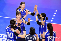 2-0 리드하다 5세트로…진땀 흘린 기업은행, 정관장 잡고 2위권 4점 차 추격