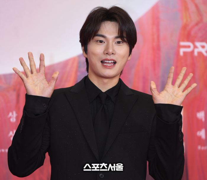 이이경, 독일인 A씨와 사생활 폭로전 속 생방송 출연 예고