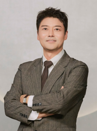 ‘주사 이모’ 의미심장 SNS...전현무 겨냥? 당사자는 침묵