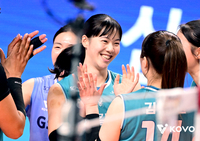 개인 한 경기 ‘최다’ 서브 득점 5개, GS칼텍스 4연승 이끄는 ‘캡틴’ 유서연 “대화 많아졌고, 이겨내는 힘 생겨”[현장인터뷰]