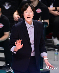 리시브 ‘초토화’로 효율 2.86%, 페퍼 장소연 감독 “너무 많이 흔들려 경기 자체 어려웠다, 경기력 돌아봐야”[현장인터뷰]