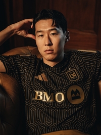 손흥민, LAFC 2026 시즌 ‘얼굴’로 우뚝…“게임의 아이콘, 블랙 & 골드의 아들”