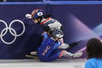 韓 김길리와 ‘충돌’, 혼성 계주 ‘탈락’ 원인 제공…‘악플’ 시달린 美 스토더드 ‘고개’ 숙였다…“의도치 않아, 사과한다”[2026 밀라노]