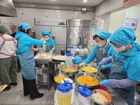 5년 넘게 53회 이어온 밥상공동체…부산영웅시대의 꺼지지 않는 온정