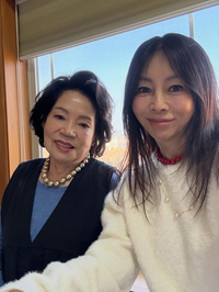 황신혜, ♥어머니와 다정 투샷…‘86세’ 맞아? 동안미모 ‘깜짝’