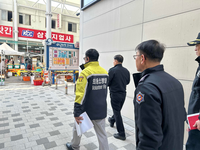 [강원소방]김재석 삼척소방서장, 대형화재 취약대상 ‘삼척중앙시장’ 현장지도 방문