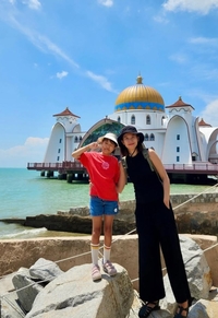 조윤희, 딸 로아 말레이 국제학교 캠프…교복 입은 모습