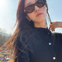 함은정, ‘새신부’의 첫 설맞이… 故 모친 묘소 찾아 “짝꿍과 함께 왔어요”