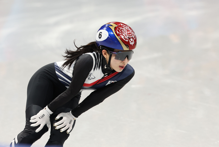 '눈물' 흘린 김길리, 쇼트트랙 여자 1000m '동메달'... 최민정은 8위[2026 밀라노]
