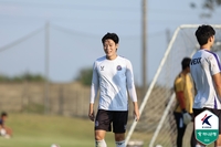 비행만 ‘30시간’에도 최상의 몸 상태…안양 최건주 “잊히는 것 쉽더라, 1부 ‘커리어하이’ 달성하고파”[SS인터뷰]