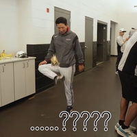 LG 염경엽 감독이 제기차기를? 의미 있는 장면인 이유→2년 연속 ‘통합우승’ 노리는 팀의 분위기는 정말 다르다 [SS시선집중]