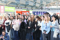 밀라노 한복판서 K-POP 댄스, 떡국 파티까지…너도나도 ‘코리아 홀릭’ [2026 밀라노]