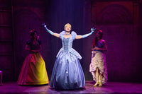 “공주 입장” 서동진, 대학로에 웃음꽃 피운 ‘난쟁이들’…동화 나라 무도회로 초대합니다! [SS인터뷰①]