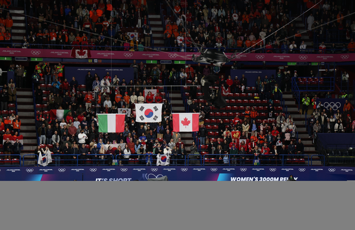 ‘기울어진 태극기’ 오류에 ‘항의’ 대한체육회, 공식 사과·재발 방지 요청 “재인쇄 통해 정확한 규격 태극기 준비”[2026 밀라노]