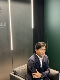 우승 후보 대결, 전북 새 사령탑 정정용 감독 “방향성 확인하는 경기, 빌드업 단계”…대전 황선홍 감독 “부담 이겨내야 우승권”[현장인터뷰]