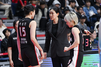 위기의 ‘디펜딩 챔피언’ BNK, 빡빡한 남은 일정→25일 우리은행전 사실상 ‘마지막 기회’ [SS포커스]